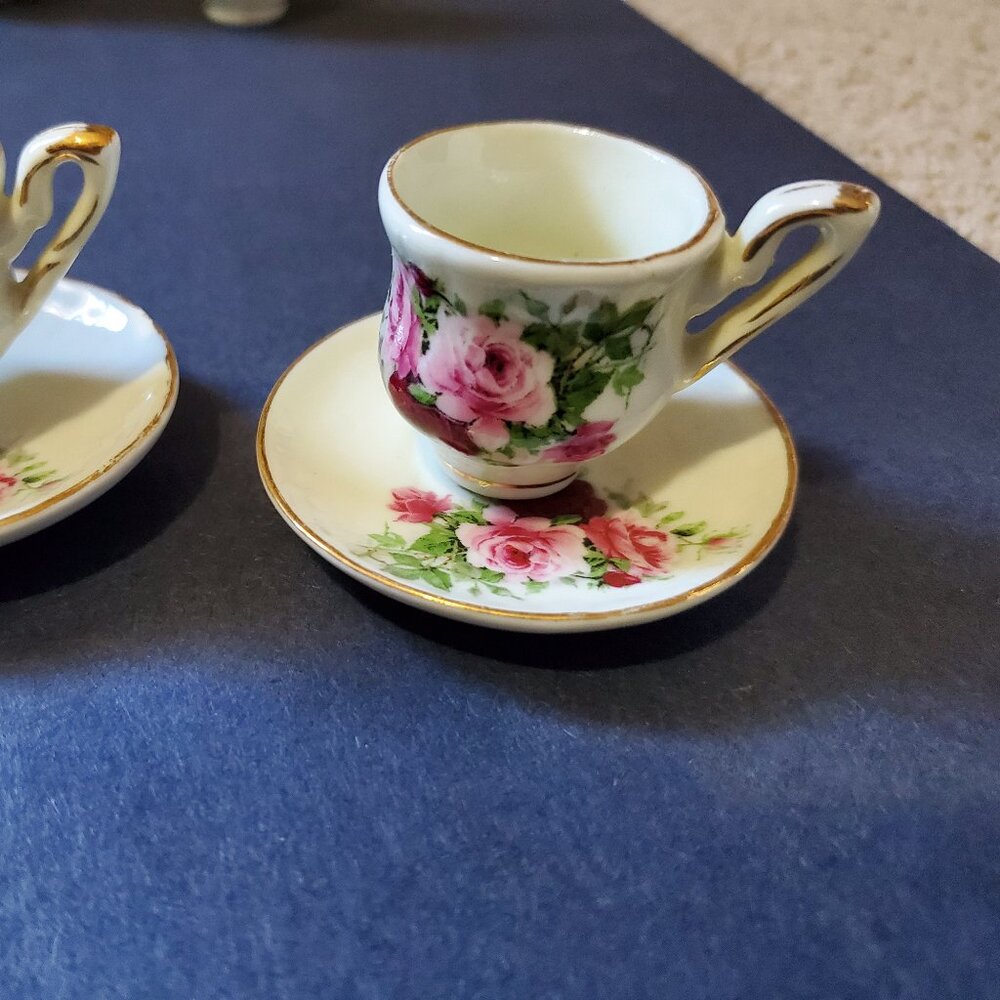Miniature Ceramic Tea Set - Picture 5 of 16